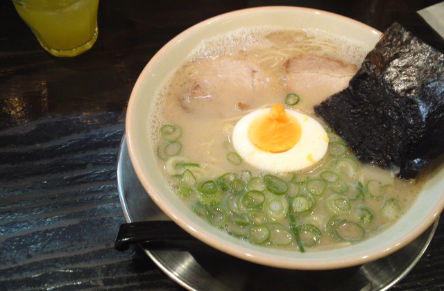 ラーメン　名島亭